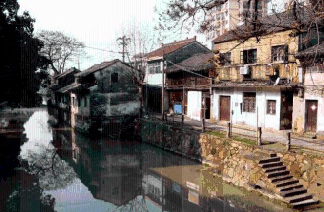 坦克出行